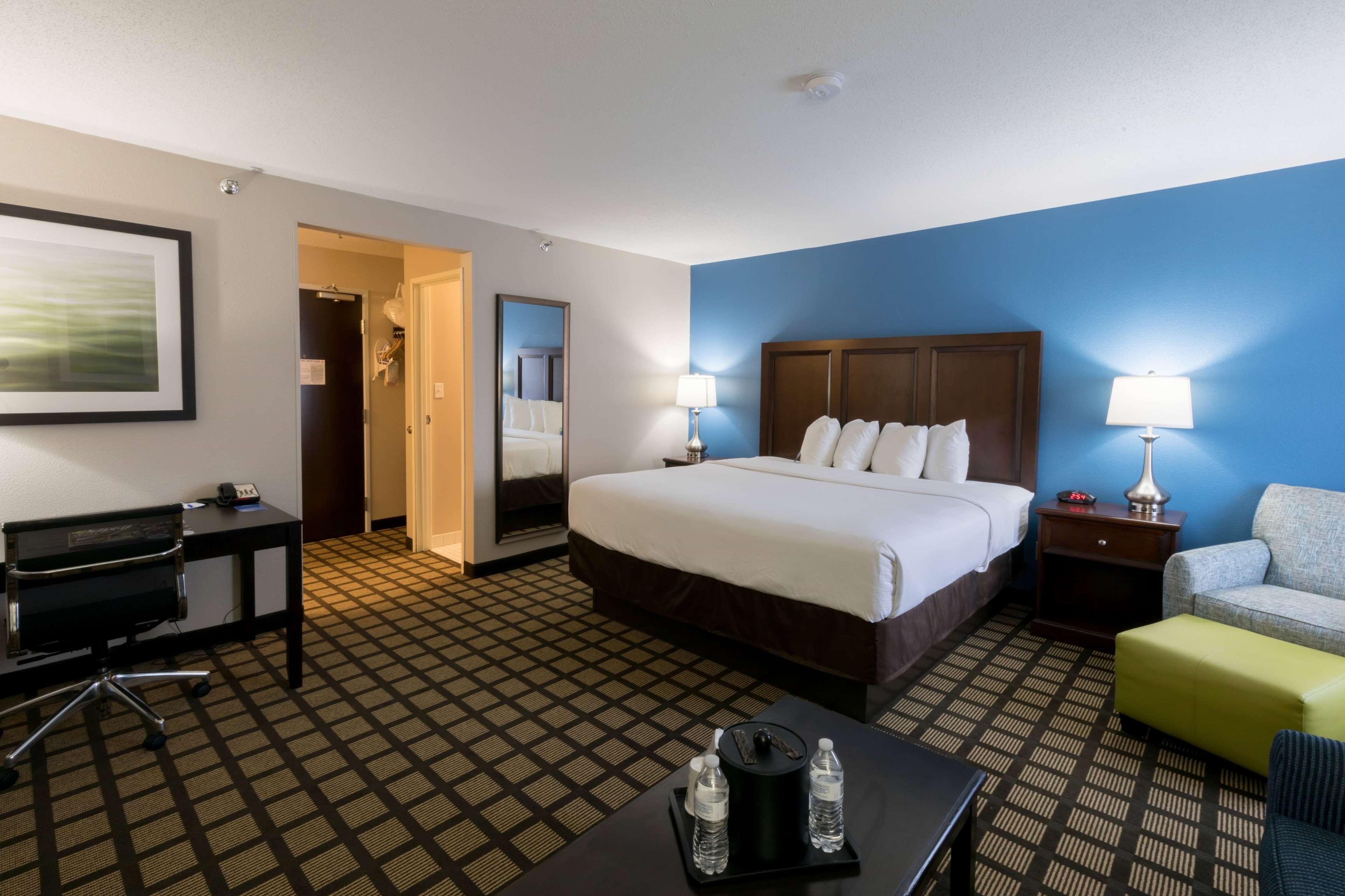 Baymont By Wyndham Detroit Airport/Romulus Hotel Luaran gambar