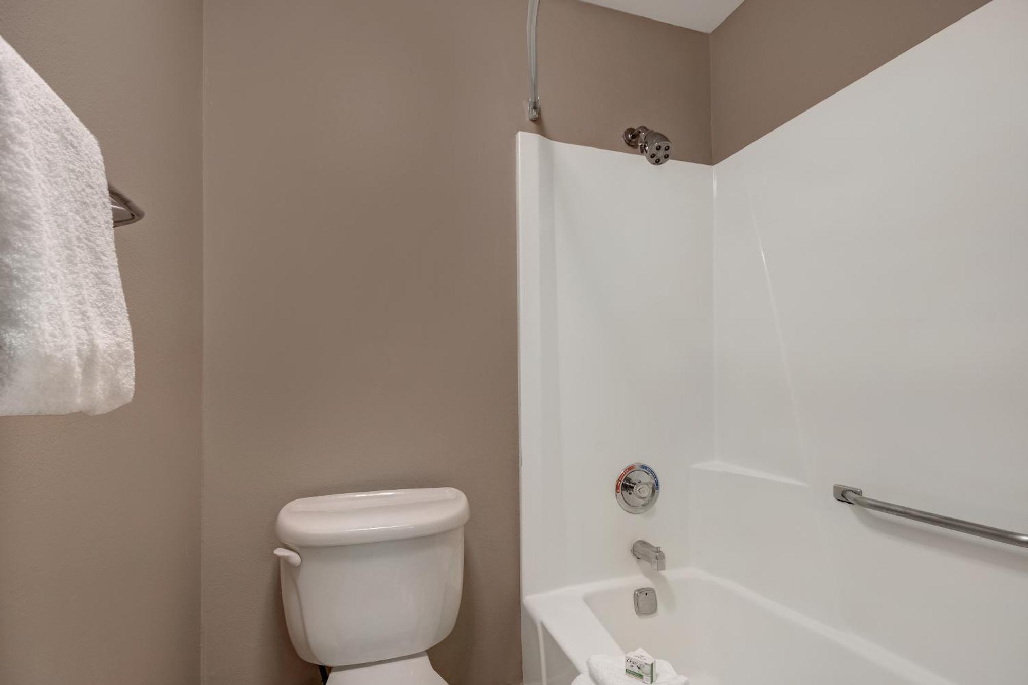 Baymont By Wyndham Detroit Airport/Romulus Hotel Luaran gambar