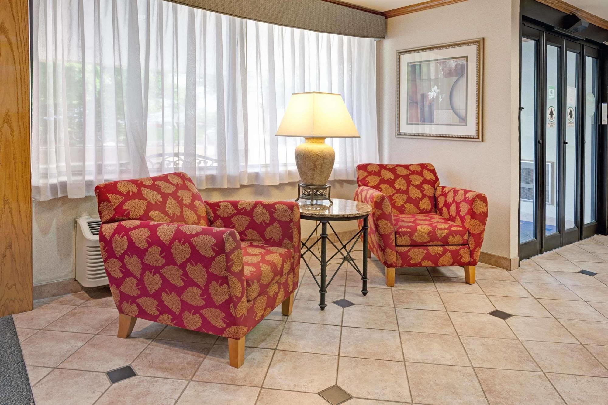 Baymont By Wyndham Detroit Airport/Romulus Hotel Luaran gambar
